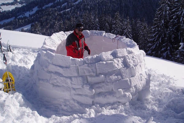 Winter iglo Montenegro